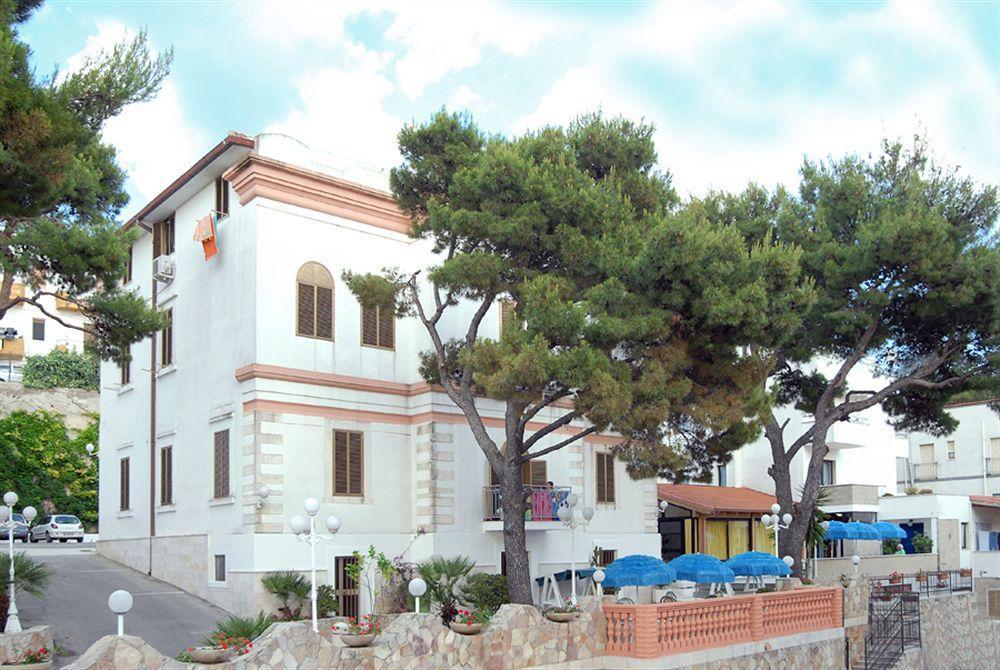 Hotel Timiama Peschici Exterior photo